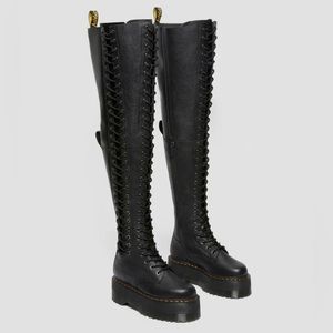 DR. MARTES AZREYA MAX